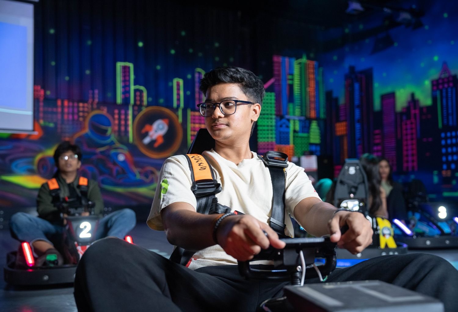 NeonKart_rebounce_5