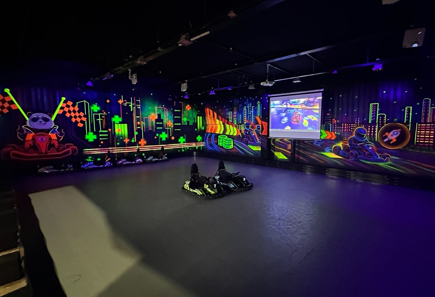 NeonKart_rebounce_9
